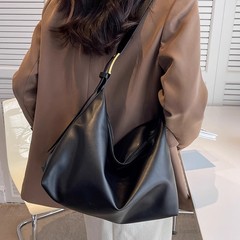 2025新款女士包包托特包女斜挎包简约百搭大容量单肩通勤高级感