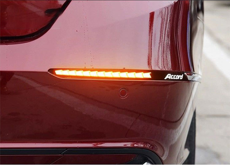 Applicable to 18-22 Honda 10 generation Accord rear bumper light modification special LED brake light streamer steering taillight