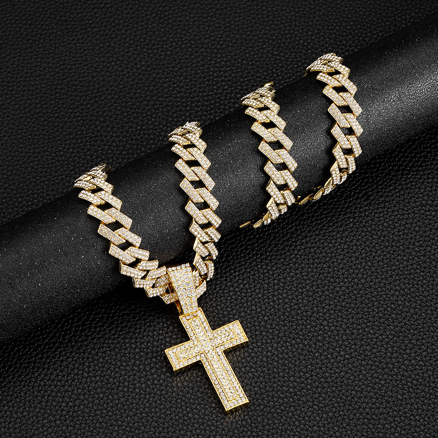 Inlay Design IG Style Religion Cross Alloy Inlay Rhinestones Unisex Pendant Necklace Necklace Pendant Men Pendant Necklaces