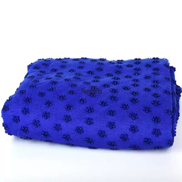 Yoga Mat Cloth, Yoga Towel Cover, Fitness Blanket, Sweat-Absorbent Towel, Yoga Supplies, Slightly Defective Towel, Non-Refundable and Non-Exchangeable