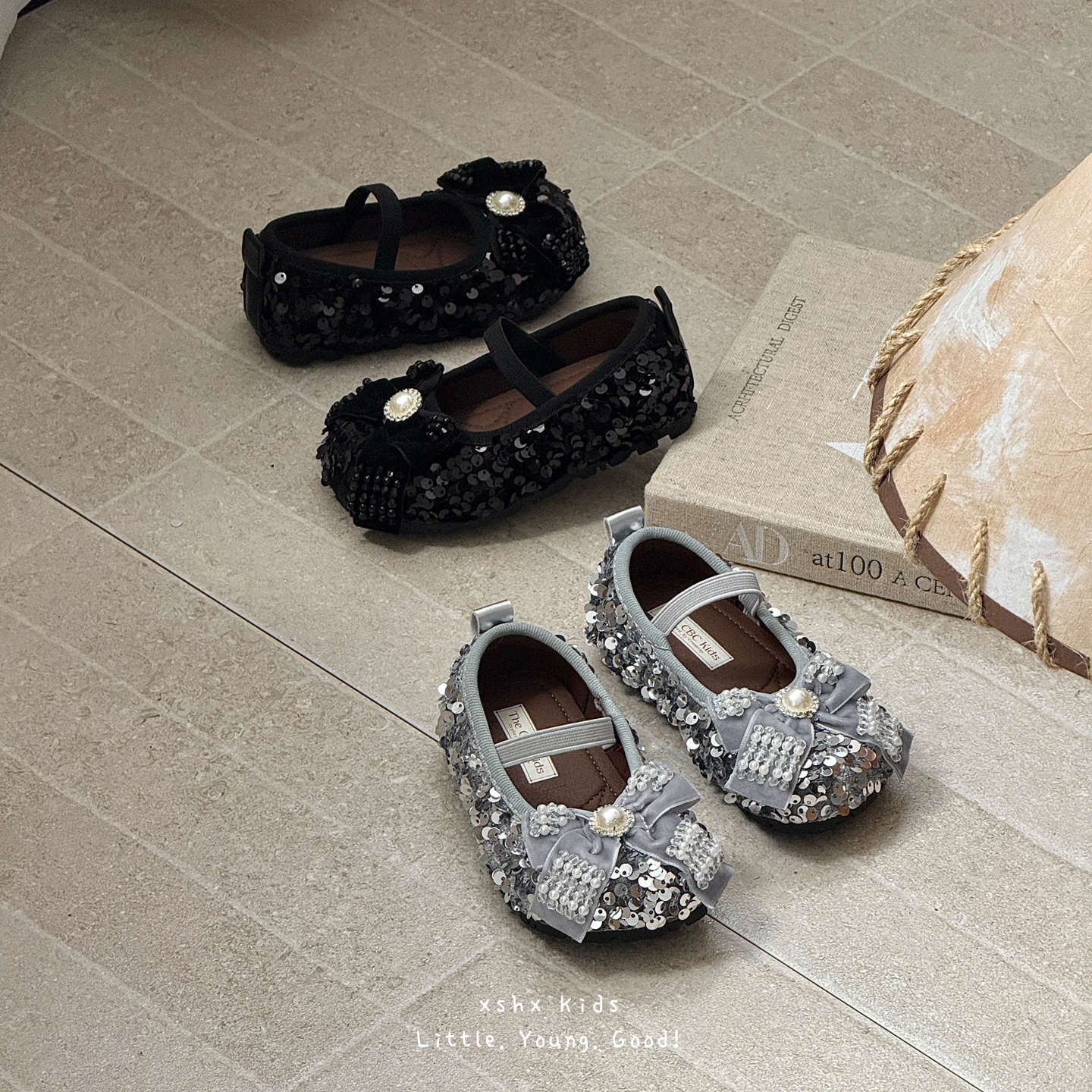 Xshx Girls Sequined Retro Party Princess Shoes Rubber Sole Wenzhou Velcro Autumn New Wide Show Toe Alai Style