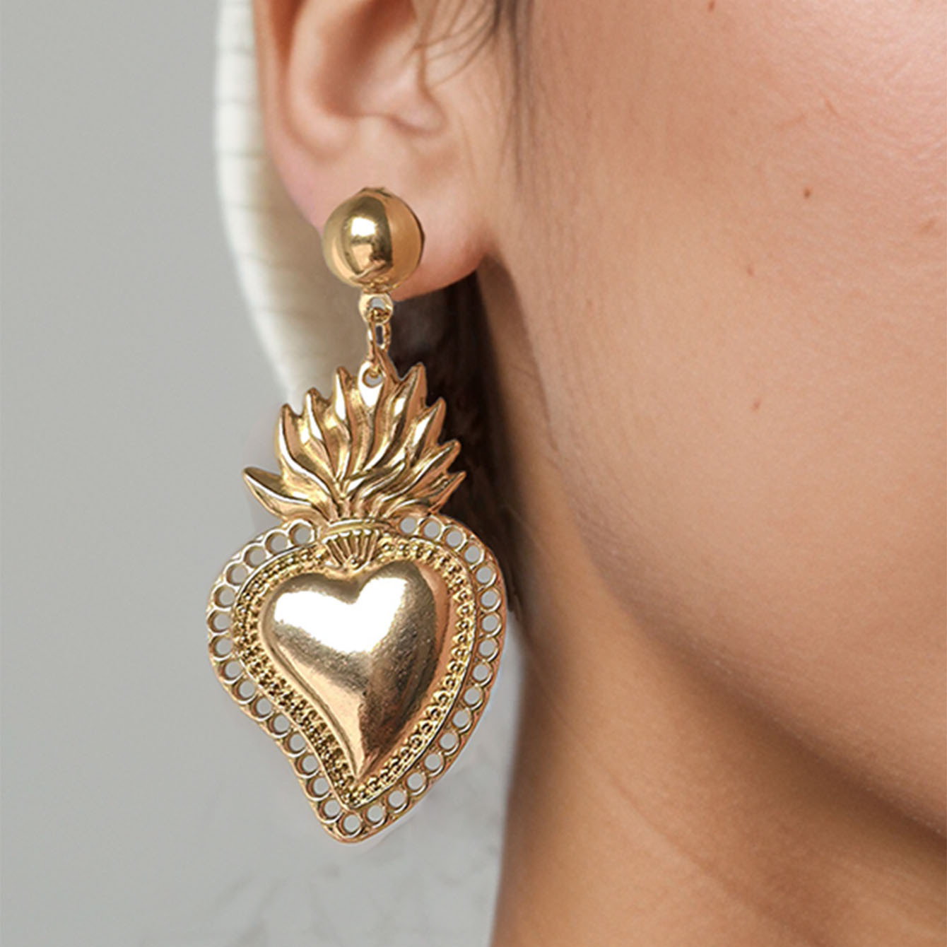 Zinc alloy Material 1 Pair IG Style Heart Shape Pineapple Plating Zinc Alloy Drop Earrings