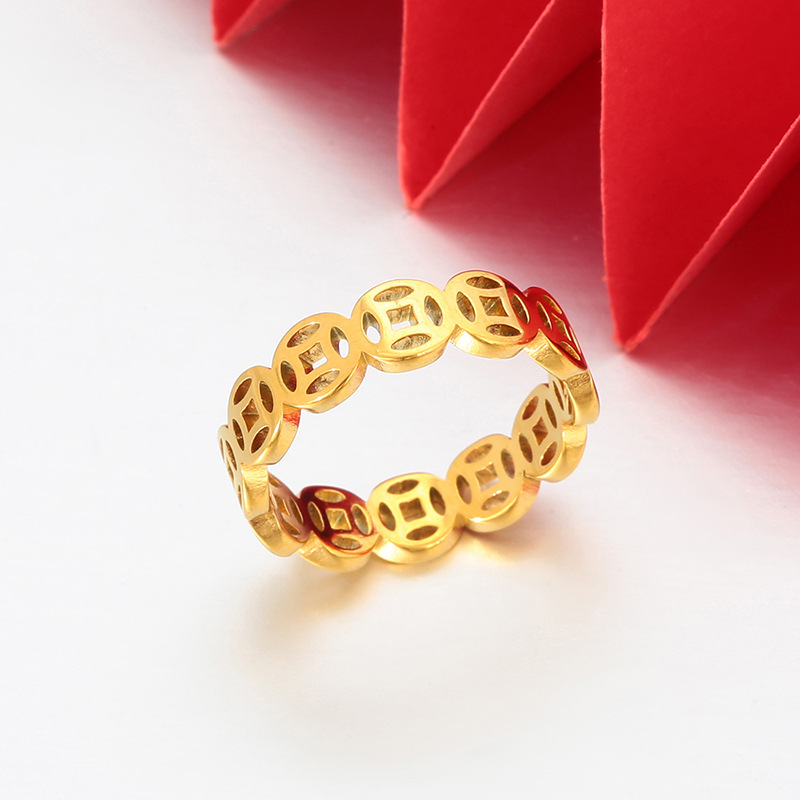 Xuping simple hueco anillo de moneda de cobre acero inoxidable 24k ligero anillo de lujo nicho al por mayor personalizado