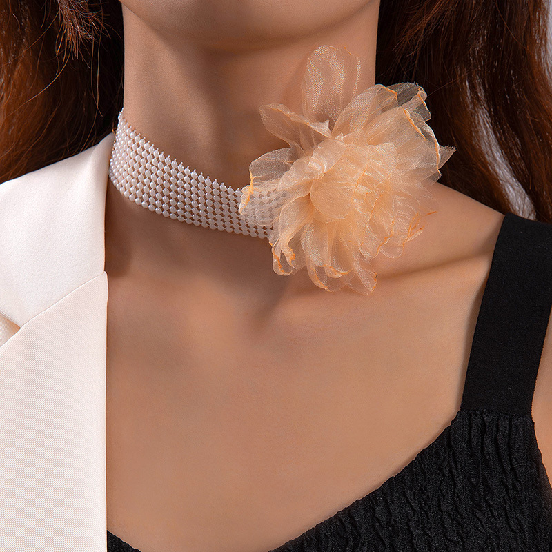 Collar de perlas de moda transfronteriza europea y americana collar de encaje blanco mariposa collar geométrico tela flor clavícula cadena