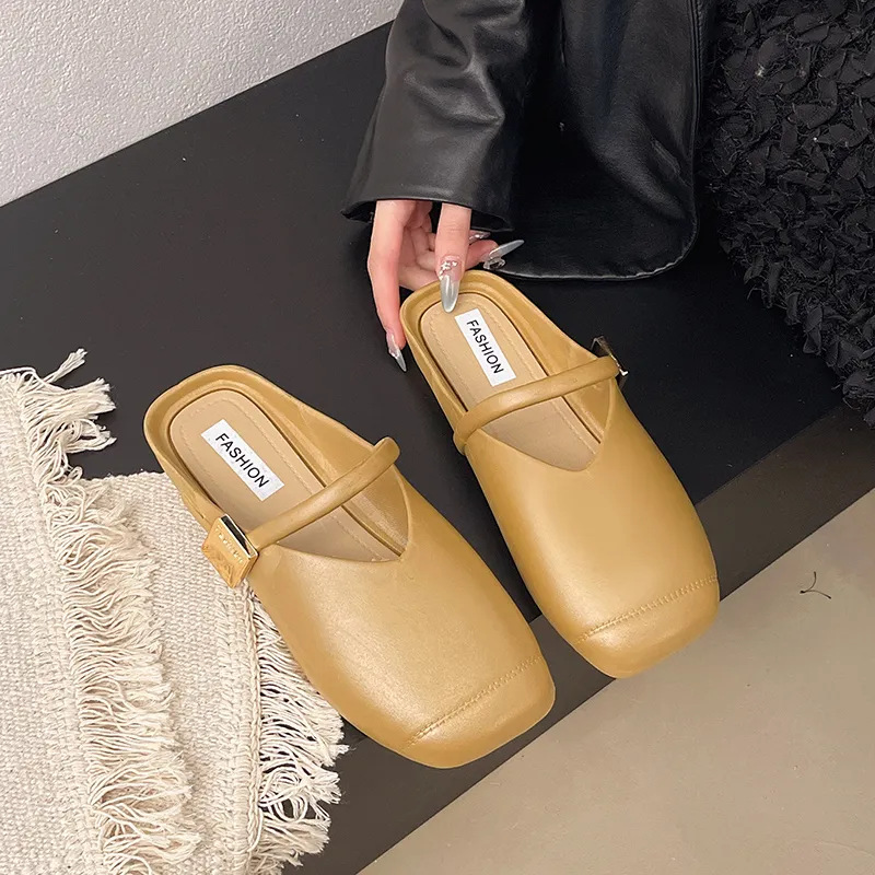 Khaki-cap toe mules