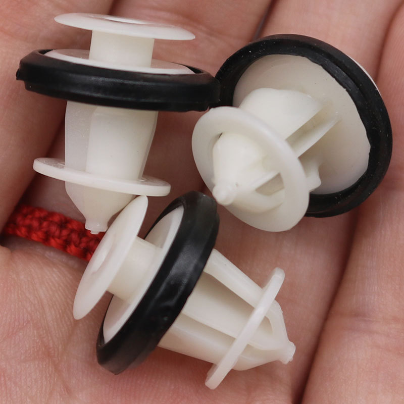 适用奇瑞瑞虎A3 E5风云2 QQ3 旗云2 旗云3防水减震门板卡扣 D204