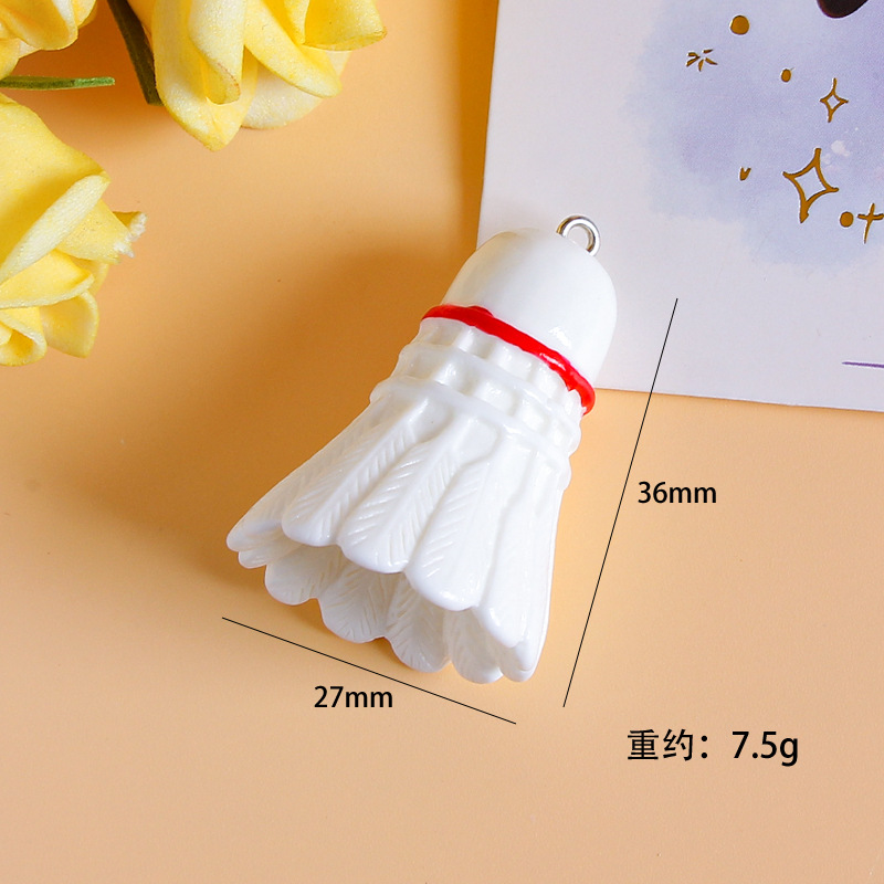 화이트 모자 배드민턴 (손톱 포함)