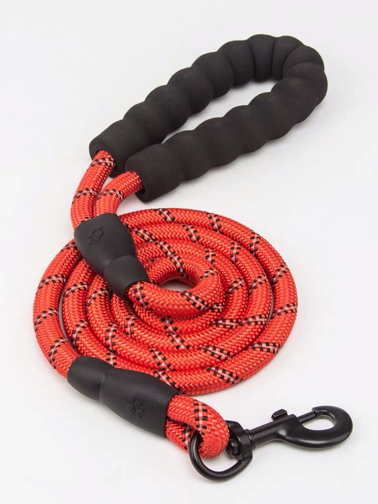 Nachtreflektierende Nylon-Rundleine mit Schaumstoff-Zugband für mittlere und große Hunde, mehrfarbig_voghion.com