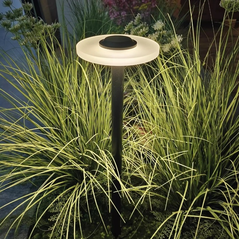 ネット赤芝生灯床挿し式花園別荘装飾雰囲気灯景観庭園灯飾り小庭通路挿し灯|undefined