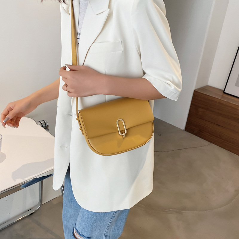 Fashion Solid Color Saddle Bag Wholesale display picture 9