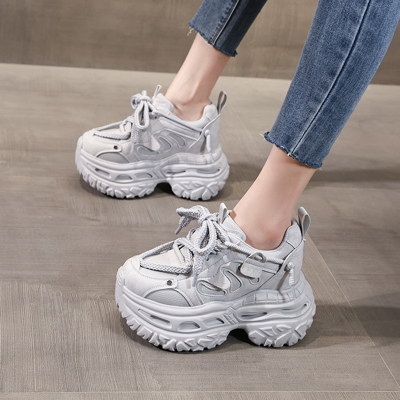 Giày sneaker nữ đế dày tăng chiều cao phong cách daddy chunky — màu đen