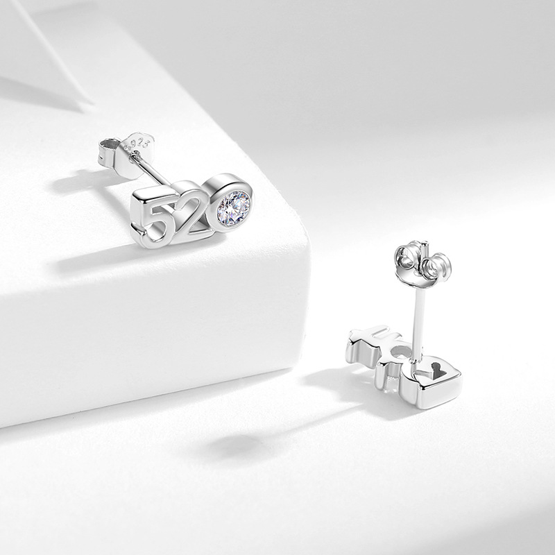 Pendientes de plata de ley s925 520 pendientes nuevos 1314 pendientes creativos digitales Pendientes de estilo coreano de moda simple para mujer incrustada en diamantes