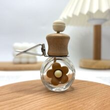 10ml卡通棕色小花出风口香水瓶 车载卡通出风口 汽车装饰品 卡通