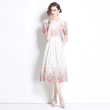 540实拍夏季新款女装气质时尚显瘦镂空水溶蕾丝印花中长款连衣裙