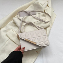 �F؛��񽑾��r��С����Ů�μ�б����|�н�����������С�������Q