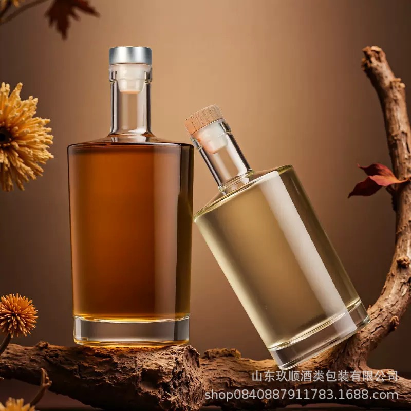 厂家现货批发透明白酒果酒分装瓶多规格创意圆形冷萃茶洋酒玻璃瓶
