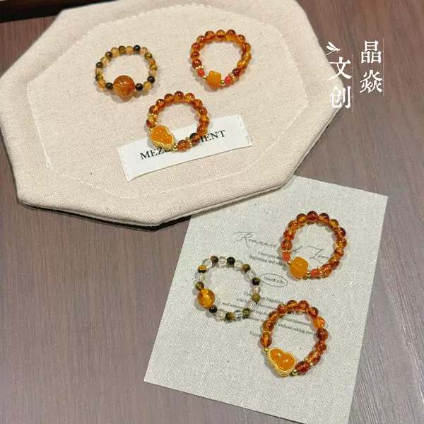Original design natural crystal new product: amber, honey amber, tiger eye stone, gourd, fortune and elegance, wholesale direct sales women's ring