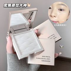 kakashow クリアロックメイクアップパウダーパウダー、ナチュラル、クリア、繊細、シルキー、パウダーベタつきにくい、ソフトフォーカスミストセッティングパウダー
