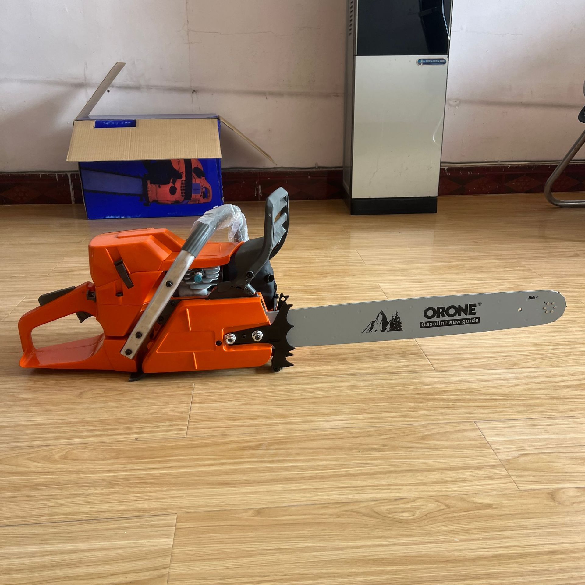 森林草原火灾扑救油锯手持5kW树木砍伐锯两冲程发动机伐木锯