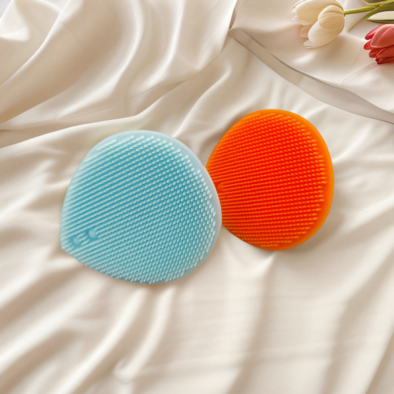 Silicone heart-shaped cleansing instrument peach heart suction cup cleaning face brush baby shampoo bath brush in stock one-piece delivery