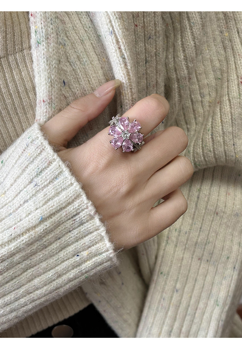 Anillo de circonita rosa en forma de corazón 6