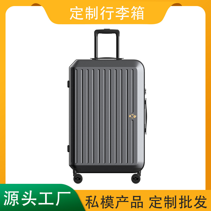 Vali nhựa PC size cabin 20 inch dung tích lớn bánh xe đa hướng khóa số vân dọc cổ điển — đen