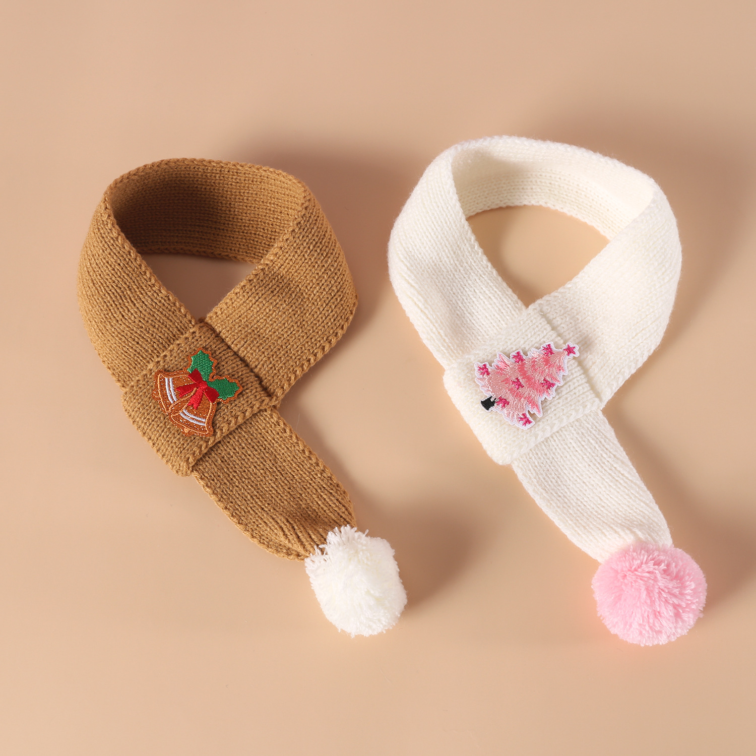 Bufandas de Navidad de lana de mascota tijería cálida rosa color curry campana de árbol de Navidad bordada con bufandas de bolas gatos perros image 3
