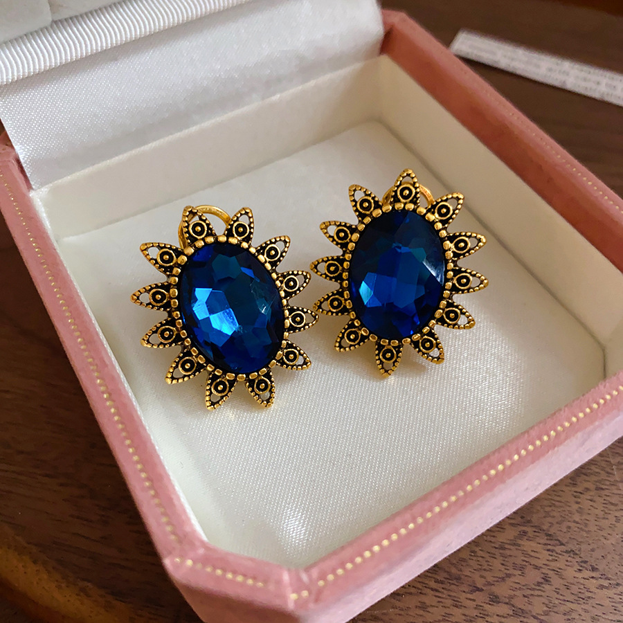 Pendientes exagerados de vintage medieval Pendientes de perlas geométricas de aceite de gota de diamantes de aguja de plata femenina Pendientes retro de sentido avanzado