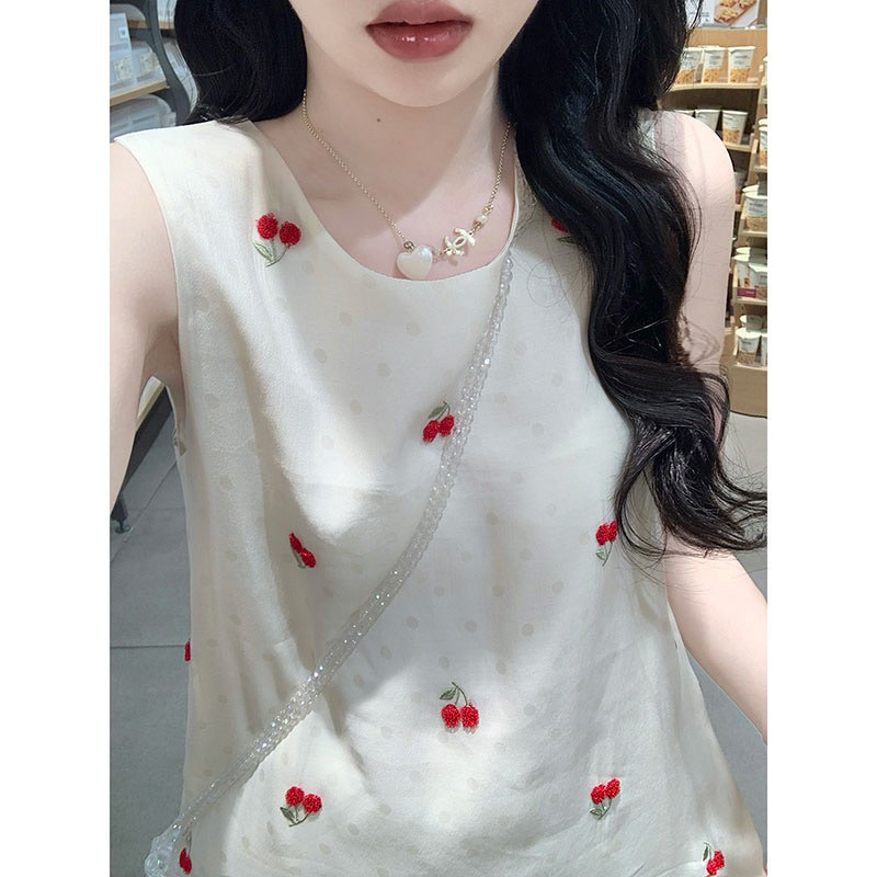 Summer long elegant dress with a round collar sleevless for leisure