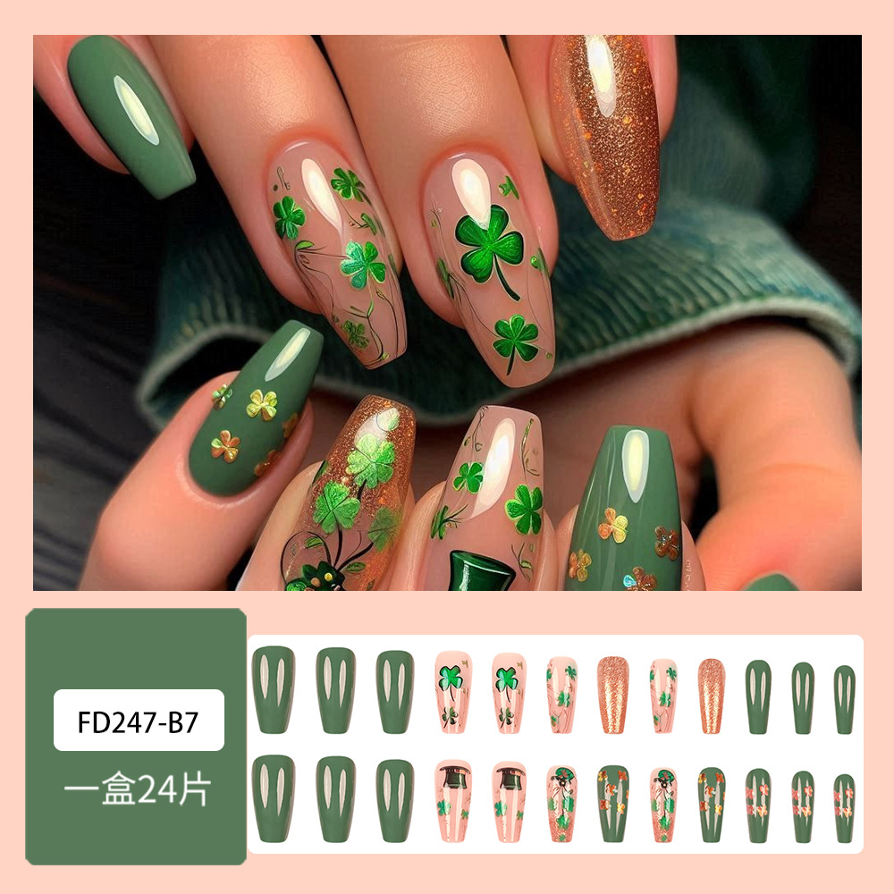 Comercio exterior día de San Patricio usar uñas de oro brillante tridimensional trébol manicure 24 piezas manicure falsas al por mayor