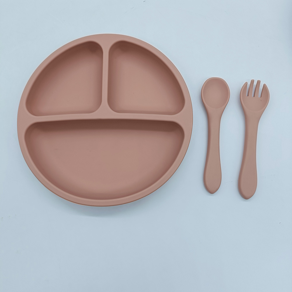 分格笑脸餐盘 food grade silicone divided plate with spoon and fork