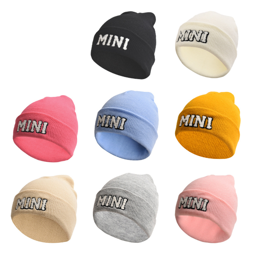 Acrylic Material Letter Pattern Winter Season Women's Fashion Letter Eaveless Wool Cap