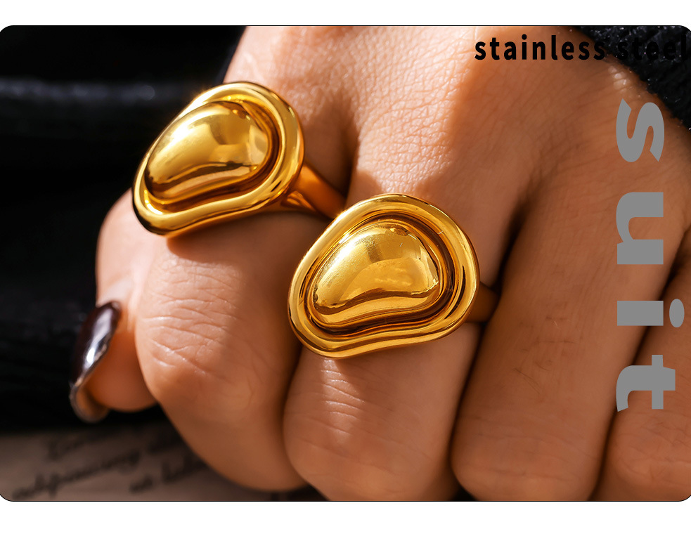 Titanium Steel PVD Vacuum Cast Irregular Gold Bean Ring With Adjustable Color Retention_voghion.com