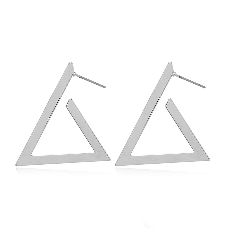 Wholesale Jewelry Simple Metal Alloy Triangle Earrings Nihaojewelry display picture 8