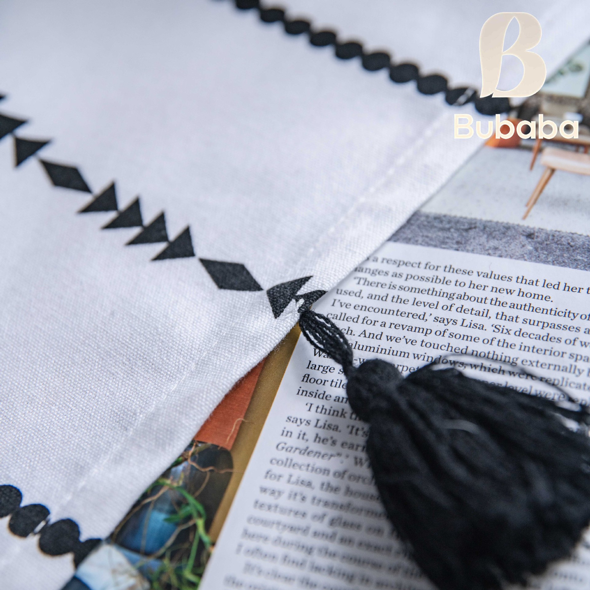 Cortinas blackout boho às riscas de algodão e linho quarto_voghion.com