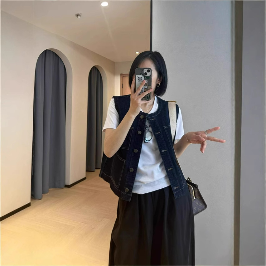 Retro Dark Blue Round Neck Short Denim Vest for Women 2025 Summer Layered Versatile Sleeveless Vest Vest Jacket