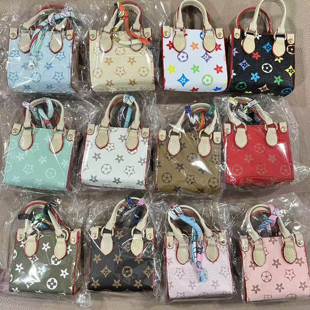 Mini monedero sobre rojo, bolso de concha para presbiterias, bolso para auriculares, llavero, bolso de tendencia creativa, colgante, joyería, moda