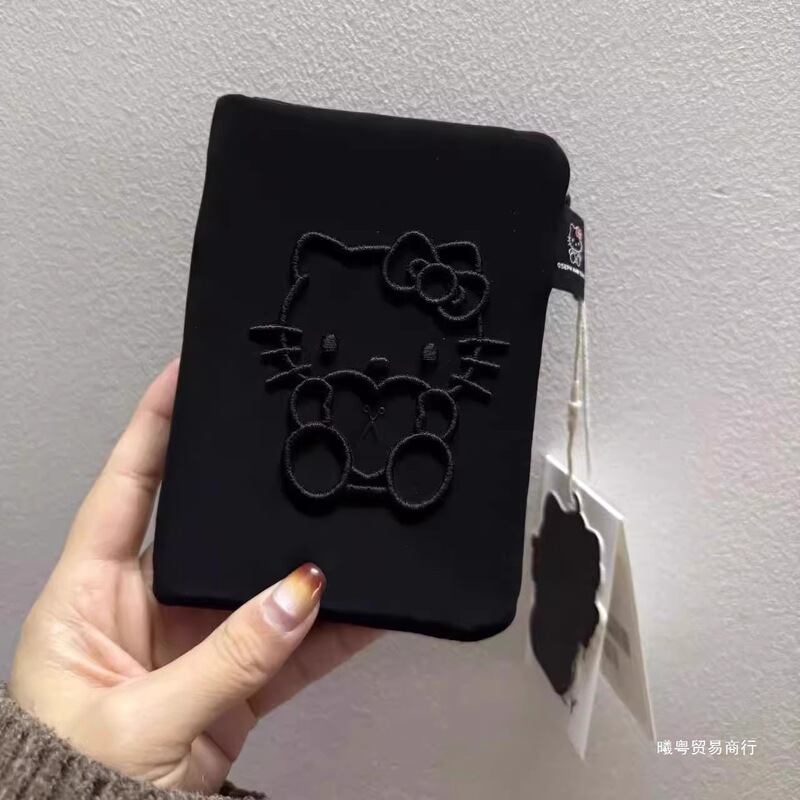 可爱hellokitty银色护照夹多功能卡包出国旅行机票身份证件收纳包|undefined