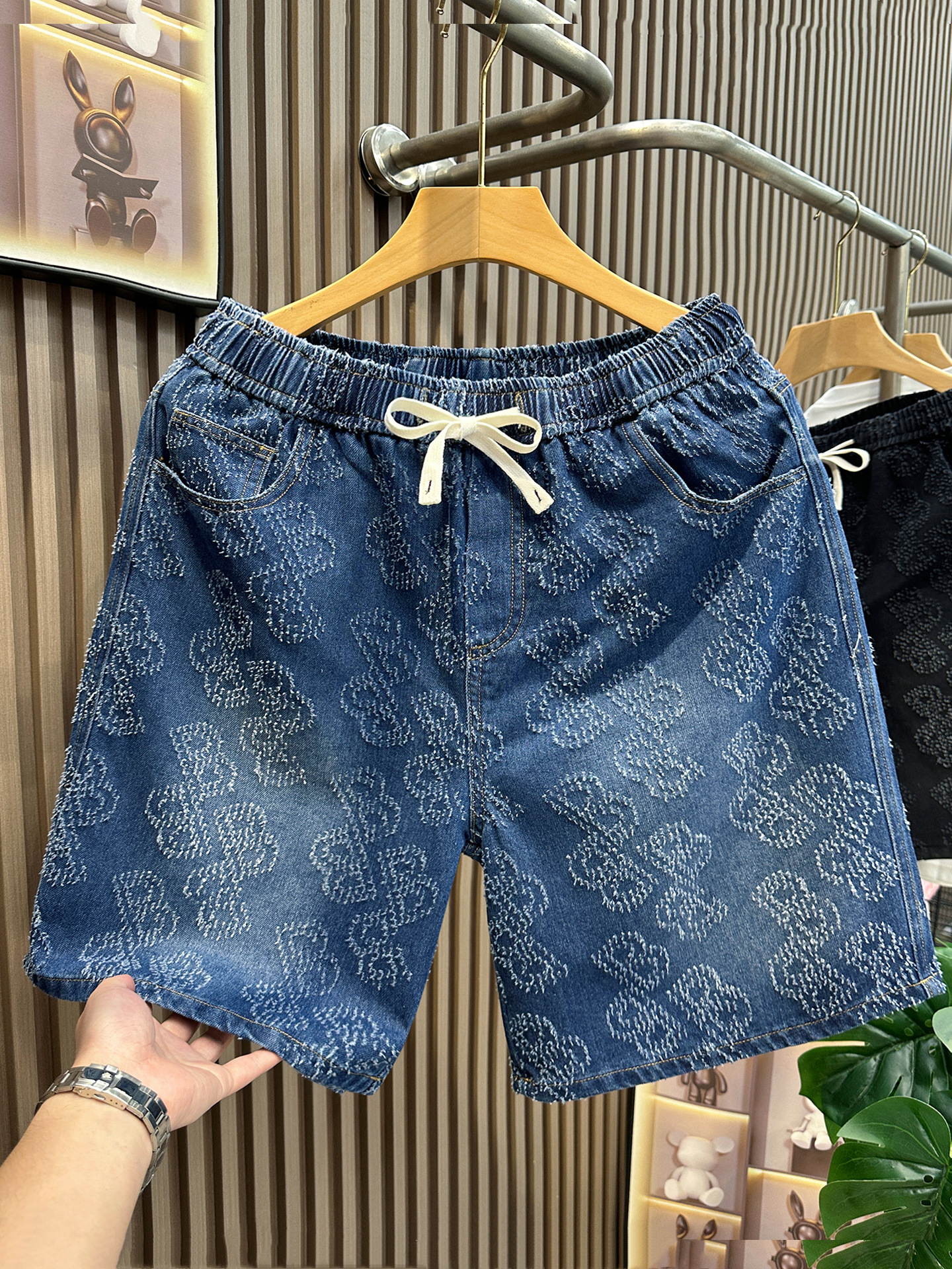 European Luxury Men's Jacquard Denim Shorts High End Summer Fashion Casual Beach Wear Five Point Straight Leg Pants_mkmklike.com