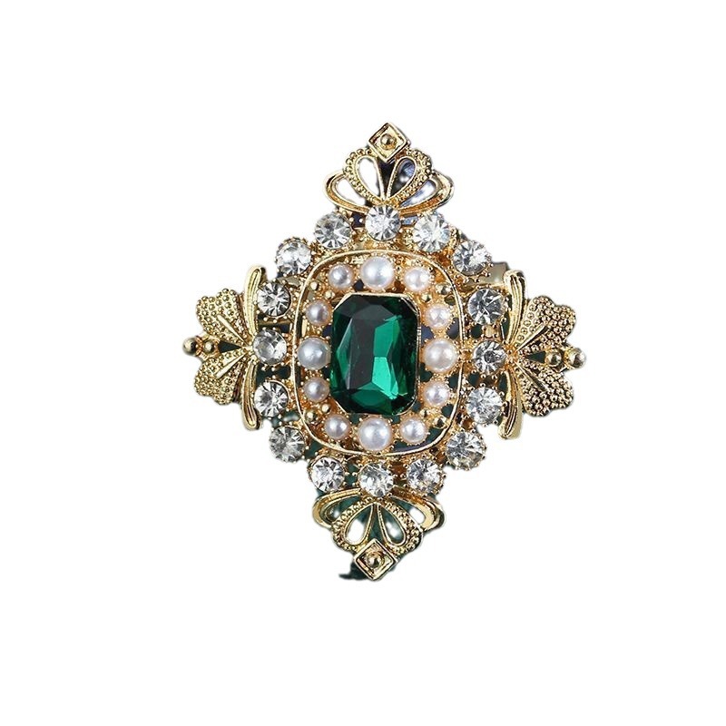 Spilla con cristallo verde per uomo e donna spilla vintage_voghion.com