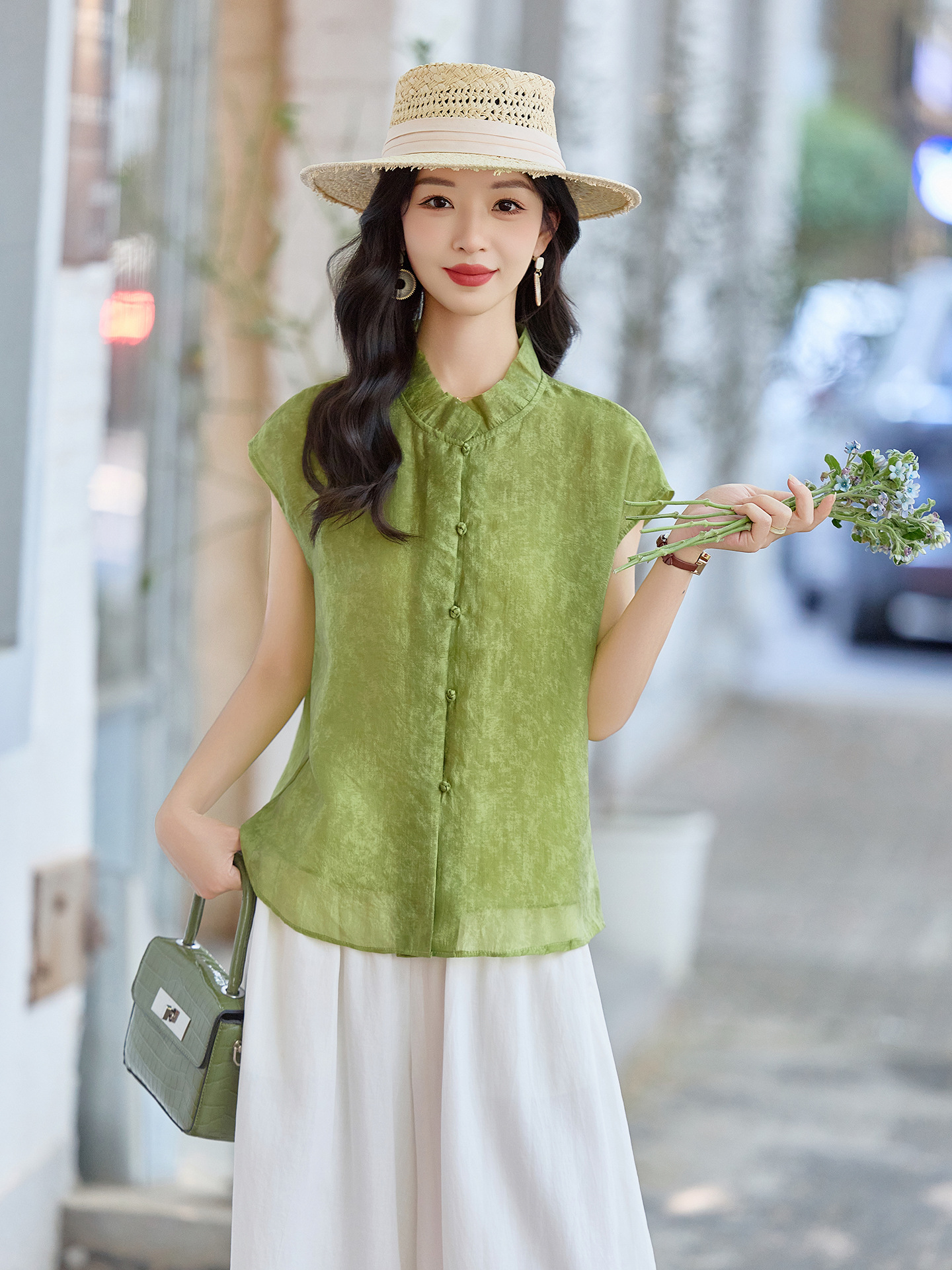 Bộ quần áo hai mảnh mới 2026 mùa hè: áo sơ mi không tay cổ Tàu phối quần ống rộng AH8637 — Màu ảnh