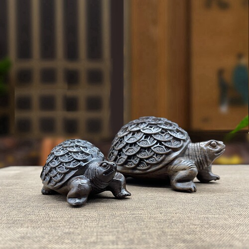 Rosewood carved money turtle ornaments wooden green sandalwood turtle men's toys toy car ornaments rich in the world