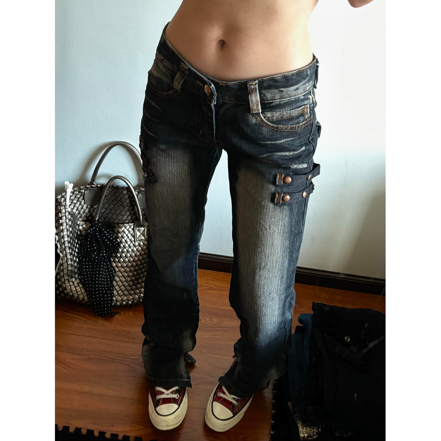 Vaqueros vintage low rise distressed para mujer corte recto_voghion.com