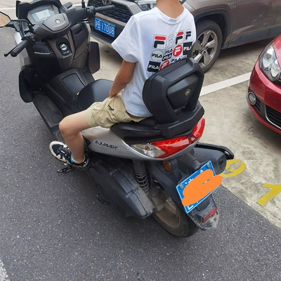 Installation of Rear Backrest – Motorcycle cushion