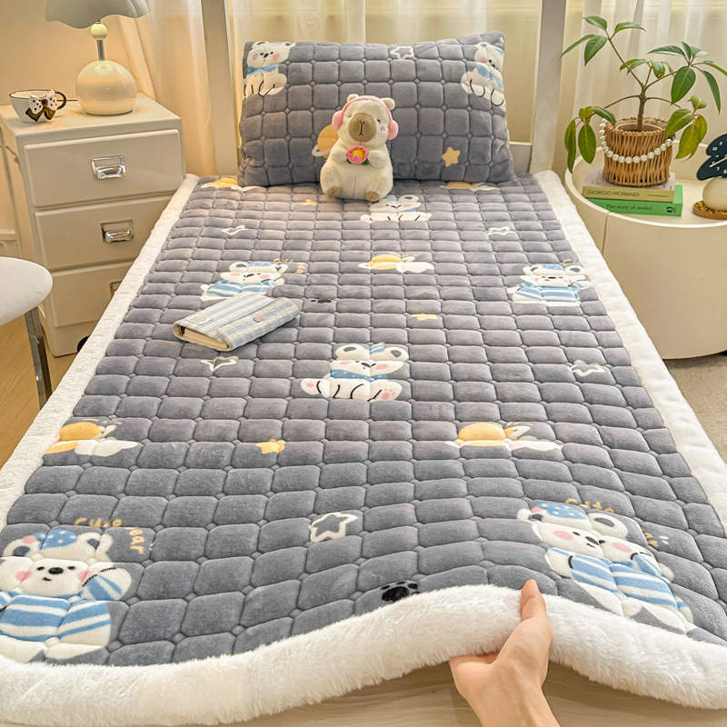 Colchón de terciopelo caliente de invierno de clase A materna y infantil colchón de terciopelo de leche colchón tatami dormitorio colchón de dormitorio