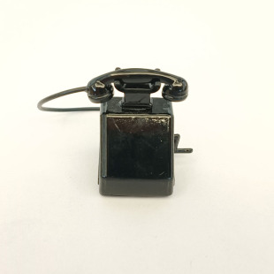 Factory Direct doll Mini accessories, miniature toys, retro phones, simulation ornaments. The model.