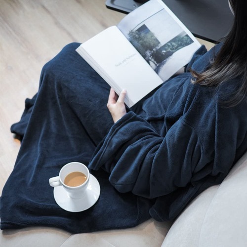 Cross-border Amazon TV throw blanket with large pockets, multifunctional, wearable, lazy sleeve blanket, anti-static flannel blanket