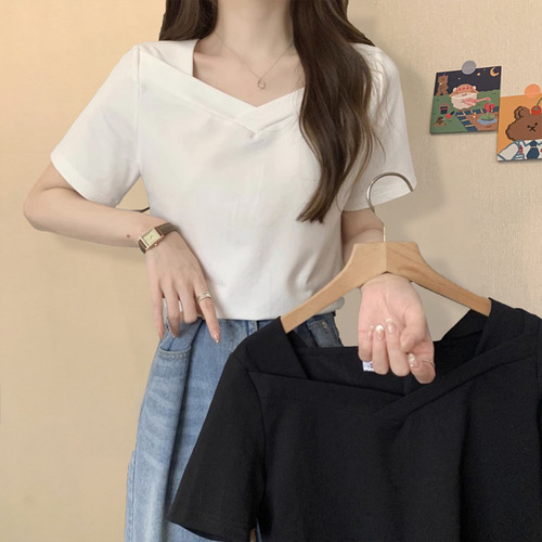 V-neck short sleeve t-shirt for women 2025 summer loose and slimming solid color student spicy girl exposes collarbone top design sense