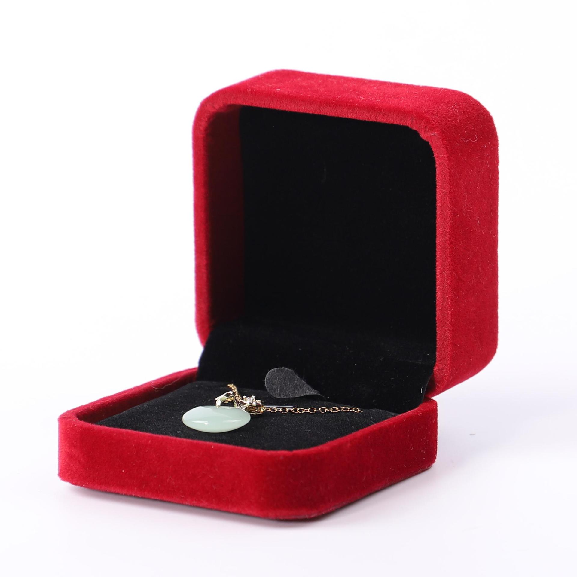 Fuente fábrica venta directa franela joyería caja de embalaje collar pendientes caja de anillo pulsera colgante caja de cadena de mano al por mayor