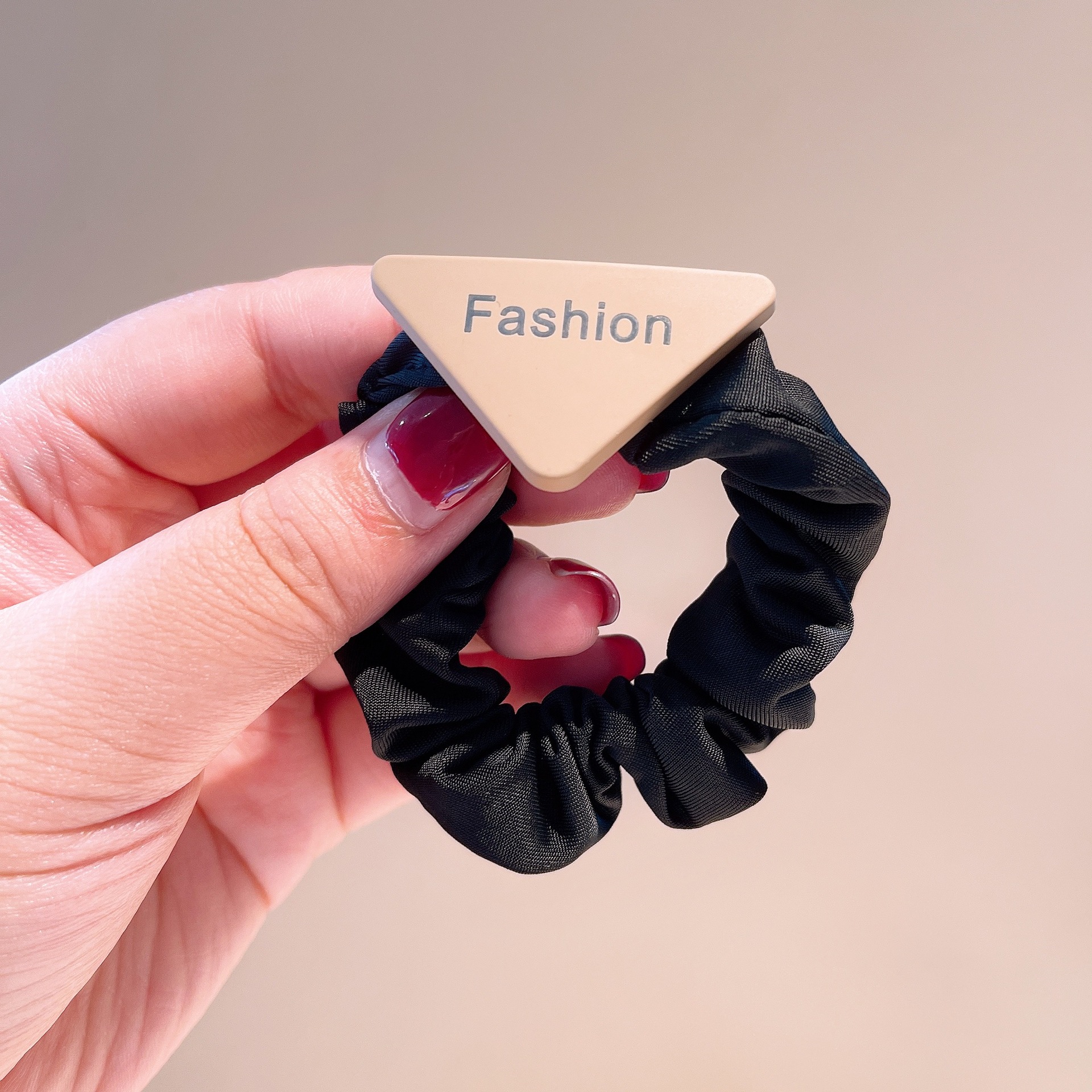 Fashion Inverted Triangle Letters Solid Color Hair Scrunchies Wholesale Nihaojewelry display picture 5